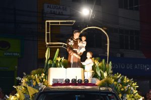 Emoção marca último dia da Trezena de Santo Antônio em Alagoinhas