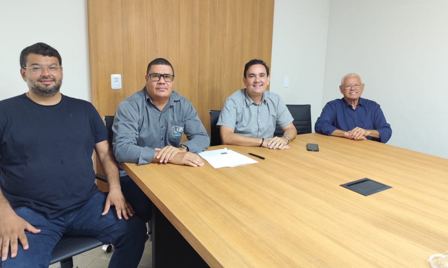 *Força Empresarial se reúne com prefeito Gustavo Carmo para tratar do São João 2026 em Alagoinhas*